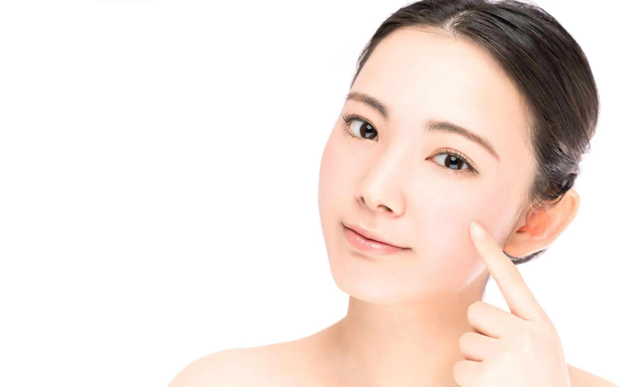 ほくろ除去は皮膚科と美容外科のどっち？選ぶポイントを徹底解説